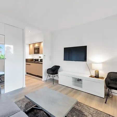 Appartement Le Capucine : Piscine & Tennis Vallauris